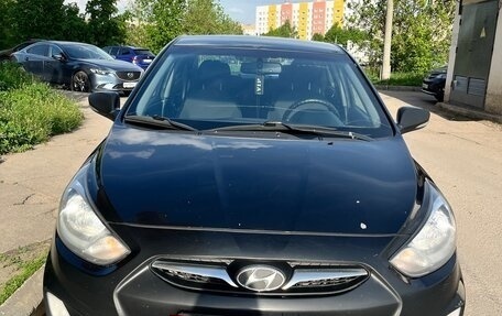 Hyundai Solaris II рестайлинг, 2012 год, 750 000 рублей, 2 фотография