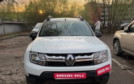 Renault Duster I рестайлинг, 2019 год, 1 000 000 рублей, 2 фотография