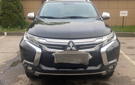 Mitsubishi Pajero Sport III рестайлинг, 2017 год, 2 850 000 рублей, 4 фотография