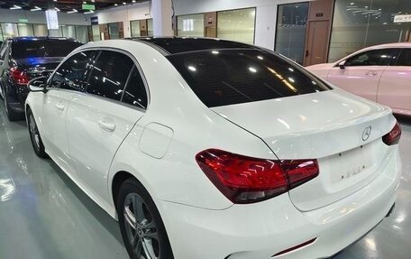 Mercedes-Benz A-Класс, 2022 год, 1 647 000 рублей, 3 фотография