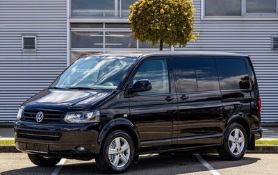Volkswagen Multivan T5, 2015 год, 2 995 000 рублей, 1 фотография