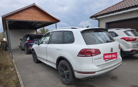 Volkswagen Touareg III, 2018 год, 3 100 000 рублей, 2 фотография