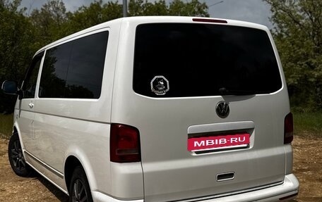 Volkswagen Caravelle T5, 2014 год, 2 150 000 рублей, 4 фотография
