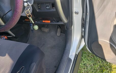 Toyota Ist II, 2003 год, 420 000 рублей, 13 фотография