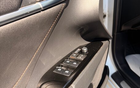 Toyota Camry, 2020 год, 2 690 000 рублей, 14 фотография