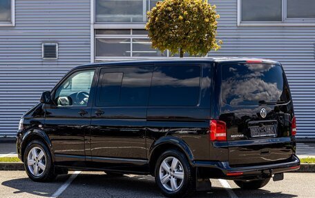 Volkswagen Multivan T5, 2015 год, 2 995 000 рублей, 4 фотография