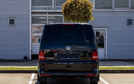 Volkswagen Multivan T5, 2015 год, 2 995 000 рублей, 5 фотография