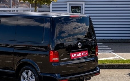 Volkswagen Multivan T5, 2015 год, 2 995 000 рублей, 10 фотография
