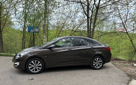 Hyundai Solaris II рестайлинг, 2015 год, 1 050 000 рублей, 4 фотография