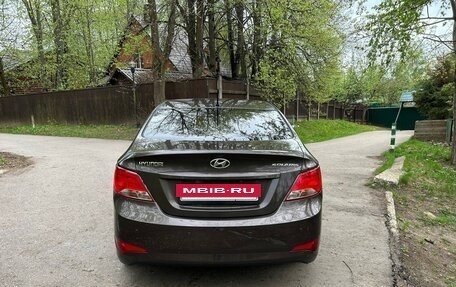 Hyundai Solaris II рестайлинг, 2015 год, 1 050 000 рублей, 6 фотография