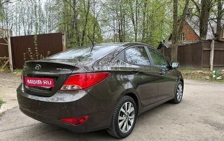 Hyundai Solaris II рестайлинг, 2015 год, 1 050 000 рублей, 7 фотография