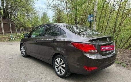 Hyundai Solaris II рестайлинг, 2015 год, 1 050 000 рублей, 15 фотография