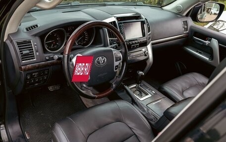 Toyota Land Cruiser 200, 2013 год, 3 355 000 рублей, 13 фотография