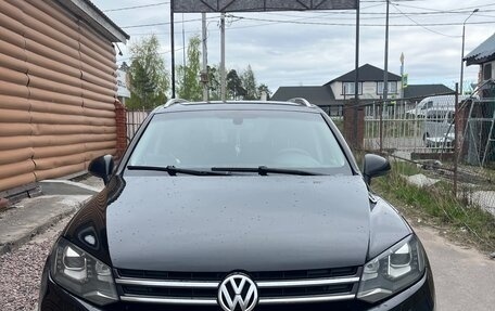 Volkswagen Touareg III, 2012 год, 1 750 000 рублей, 2 фотография