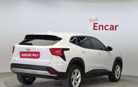 Chevrolet Trax, 2024 год, 1 676 000 рублей, 2 фотография