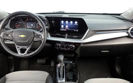 Chevrolet Trax, 2024 год, 1 676 000 рублей, 6 фотография