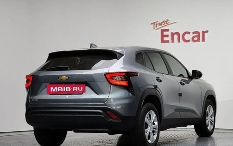 Chevrolet Trax, 2024 год, 1 662 000 рублей, 2 фотография