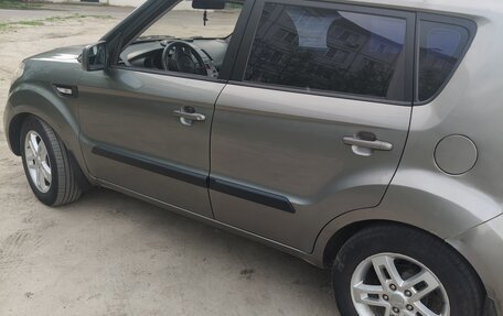 KIA Soul I рестайлинг, 2010 год, 500 000 рублей, 10 фотография