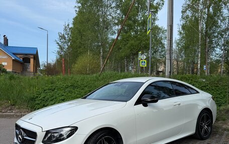 Mercedes-Benz E-Класс, 2020 год, 4 100 000 рублей, 3 фотография