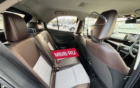Toyota Yaris Cross, 2022 год, 1 650 000 рублей, 13 фотография