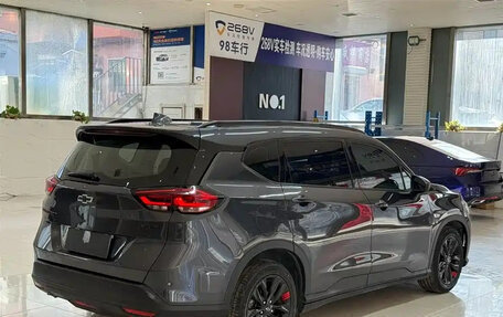 Chevrolet Orlando, 2023 год, 1 350 000 рублей, 6 фотография
