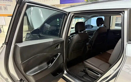 Chevrolet Orlando, 2023 год, 1 350 000 рублей, 14 фотография
