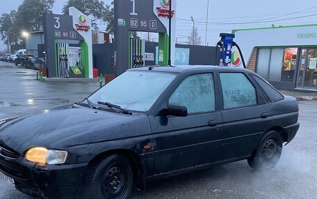 Ford Escort V, 1996 год, 78 000 рублей, 2 фотография