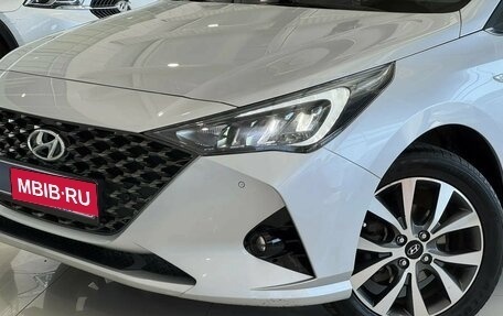 Hyundai Solaris II рестайлинг, 2021 год, 1 590 000 рублей, 2 фотография