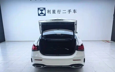 Mercedes-Benz A-Класс, 2022 год, 1 850 000 рублей, 6 фотография