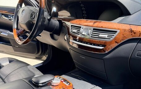 Mercedes-Benz S-Класс, 2007 год, 1 700 000 рублей, 29 фотография