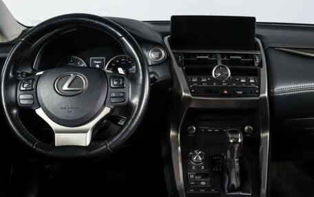 Lexus NX I, 2018 год, 2 850 000 рублей, 12 фотография