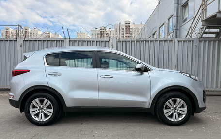 KIA Sportage IV рестайлинг, 2017 год, 1 877 000 рублей, 6 фотография