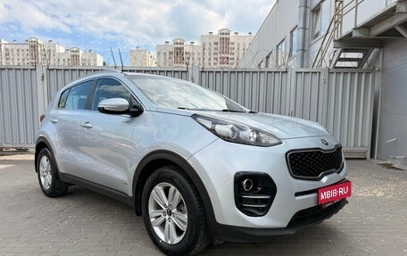 KIA Sportage IV рестайлинг, 2017 год, 1 877 000 рублей, 5 фотография