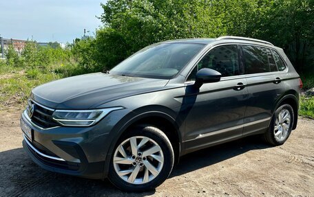 Volkswagen Tiguan II, 2021 год, 2 890 000 рублей, 6 фотография