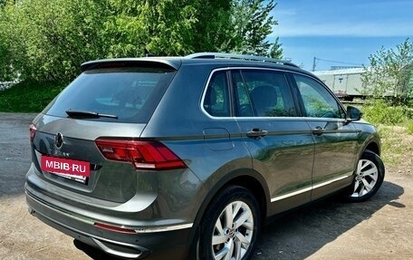Volkswagen Tiguan II, 2021 год, 2 890 000 рублей, 5 фотография