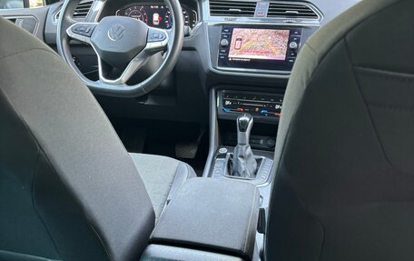 Volkswagen Tiguan II, 2021 год, 2 890 000 рублей, 11 фотография