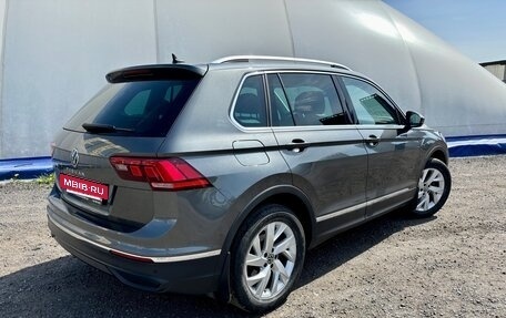 Volkswagen Tiguan II, 2021 год, 2 890 000 рублей, 29 фотография
