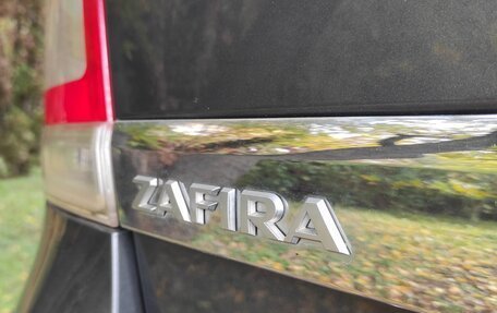 Opel Zafira B, 2011 год, 573 000 рублей, 24 фотография