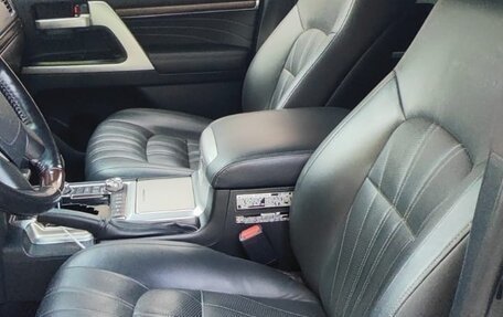 Toyota Land Cruiser 200, 2020 год, 9 050 000 рублей, 6 фотография