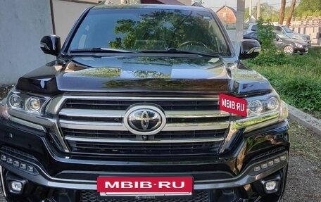 Toyota Land Cruiser 200, 2020 год, 9 050 000 рублей, 3 фотография