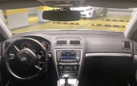 Skoda Octavia, 2011 год, 800 000 рублей, 7 фотография