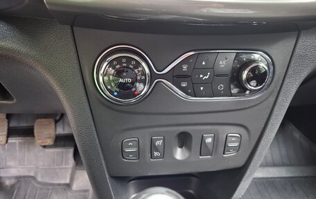 Renault Logan II, 2019 год, 1 070 000 рублей, 9 фотография