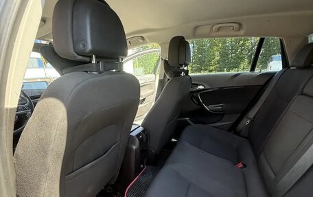 Opel Insignia II рестайлинг, 2010 год, 750 000 рублей, 10 фотография