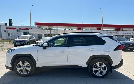 Toyota RAV4, 2021 год, 3 890 000 рублей, 8 фотография