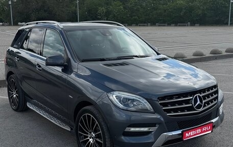 Mercedes-Benz M-Класс, 2012 год, 2 500 000 рублей, 1 фотография