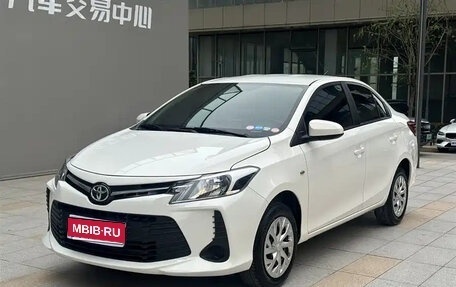 Toyota Vios III, 2022 год, 900 000 рублей, 1 фотография