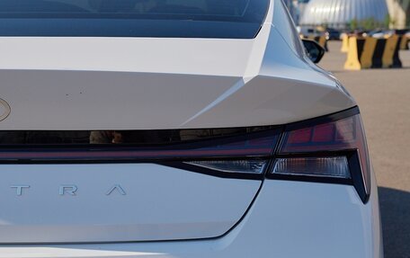 Hyundai Elantra, 2024 год, 2 200 000 рублей, 20 фотография