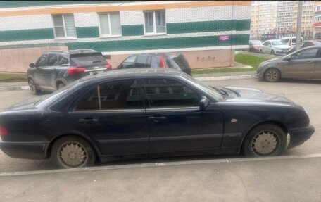 Mercedes-Benz E-Класс, 1998 год, 480 000 рублей, 4 фотография