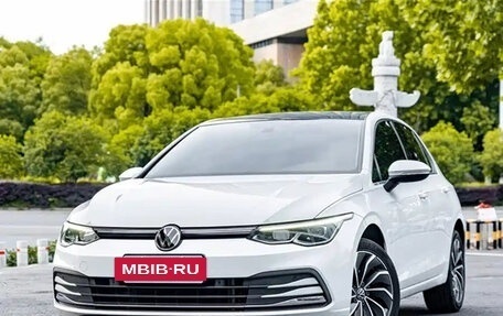 Volkswagen Golf VIII, 2022 год, 1 440 500 рублей, 2 фотография