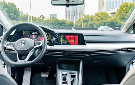 Volkswagen Golf VIII, 2022 год, 1 440 500 рублей, 9 фотография